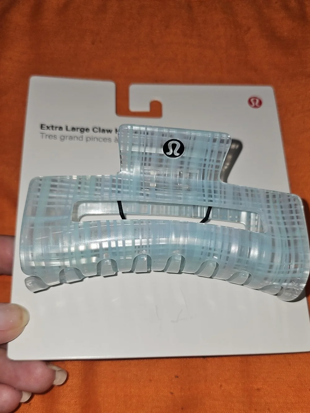 Lululemon Extra Large Claw Hair Clip. Nwts- FOAM/WhT
